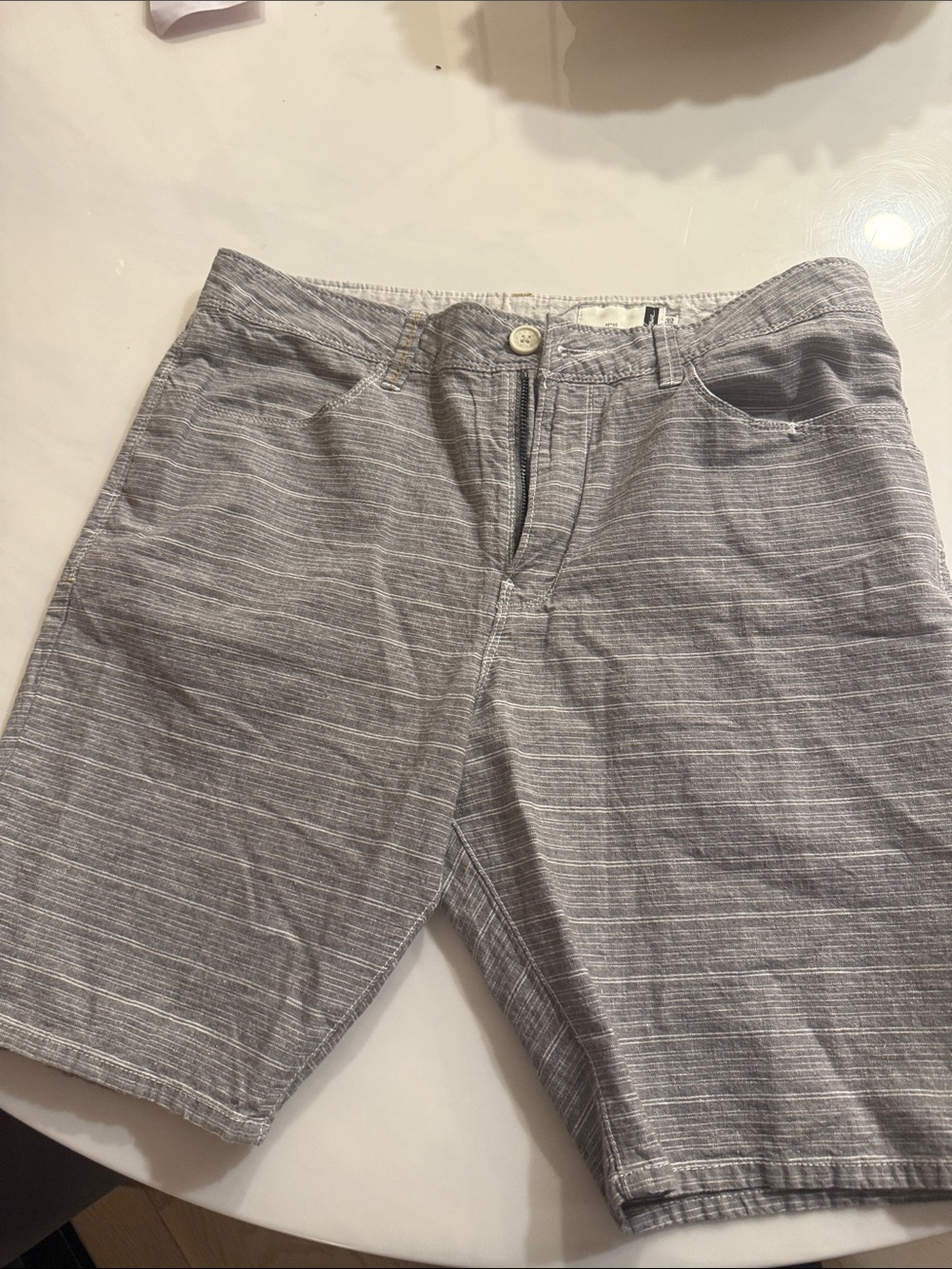 Howe Men's Light Grey Striped Flat Front Shorts